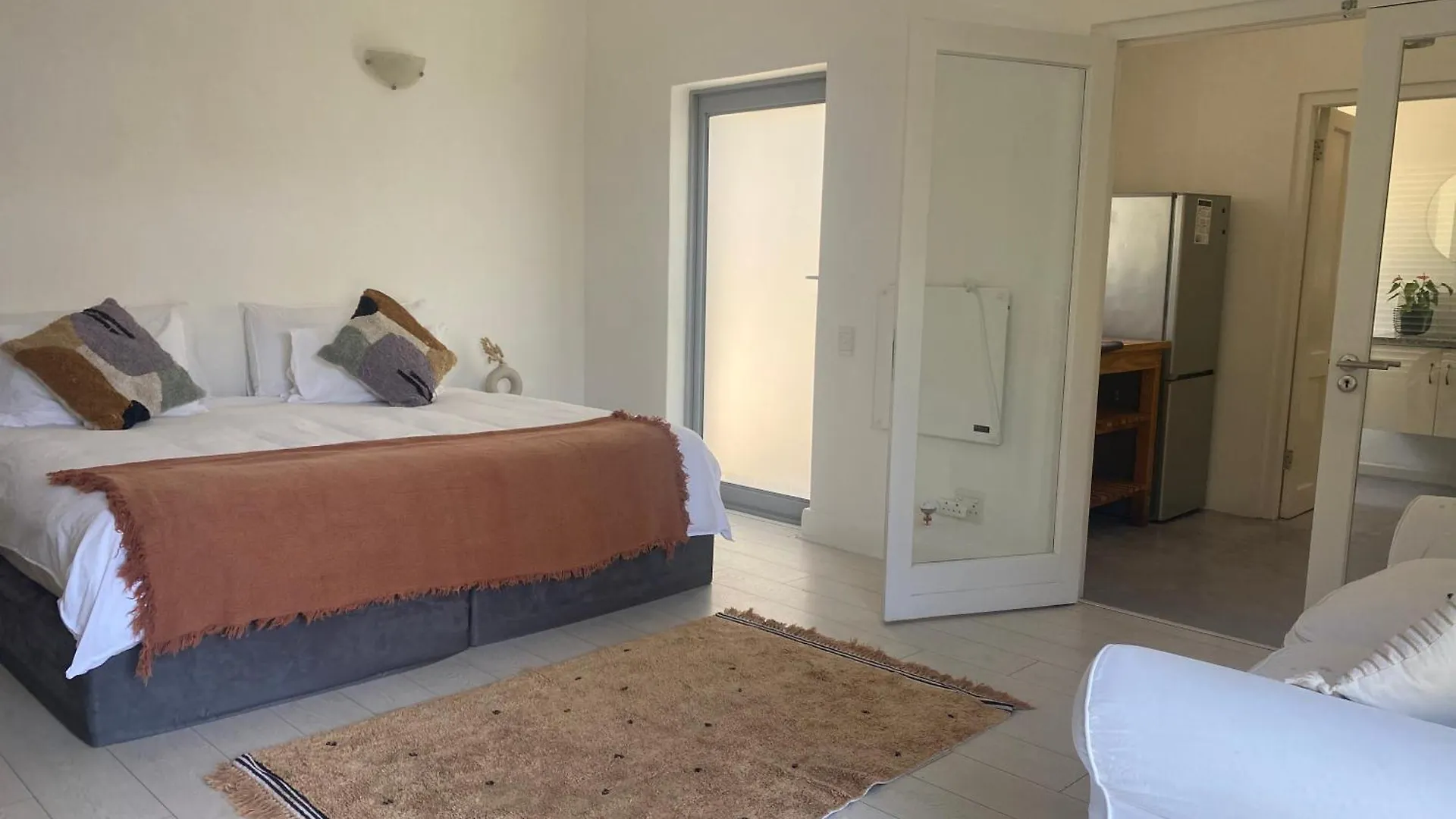 Sunset Studio Cape Town Homestay